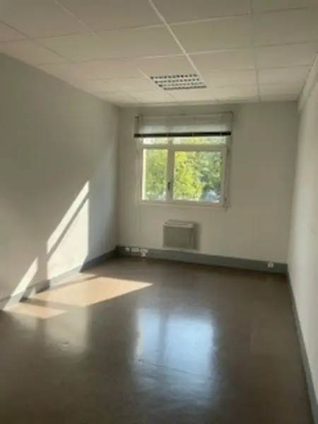 Bureau à vendre - Vannes (56000) - 172 m²