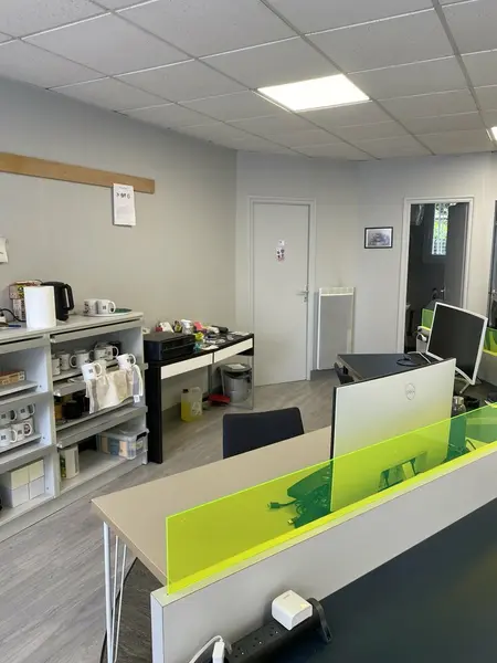 Local Commercial à louer - Brest (29200) - 85 m² - 1 200 €/mois