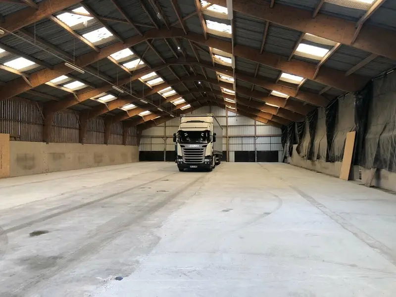 Entrepôt / Activité à louer - Carhaix-Plouguer (29270) - 900 m² - 2 700 €/mois