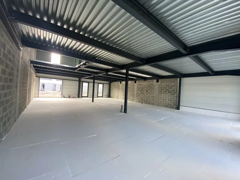 Bureau à vendre - Ifs (14123) - 340 m²