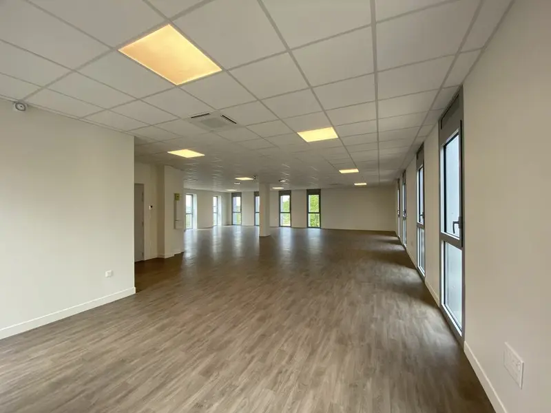 Bureau à louer - Bretteville-Sur-Odon (14760) - 158 m² - 1 948 €/mois