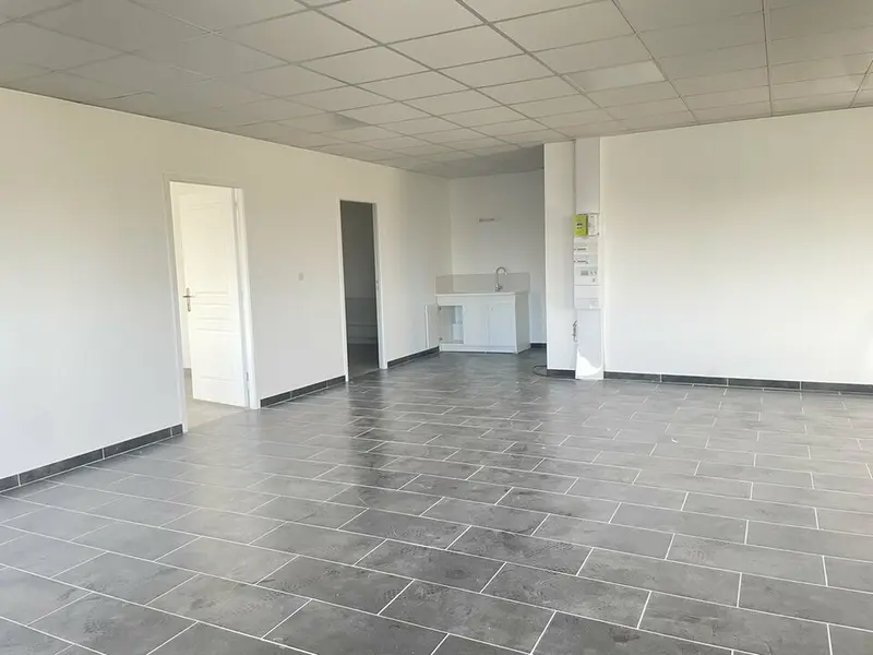 Bureau à louer - Bourguébus (14540) - 192 m² - 1 833 €/mois