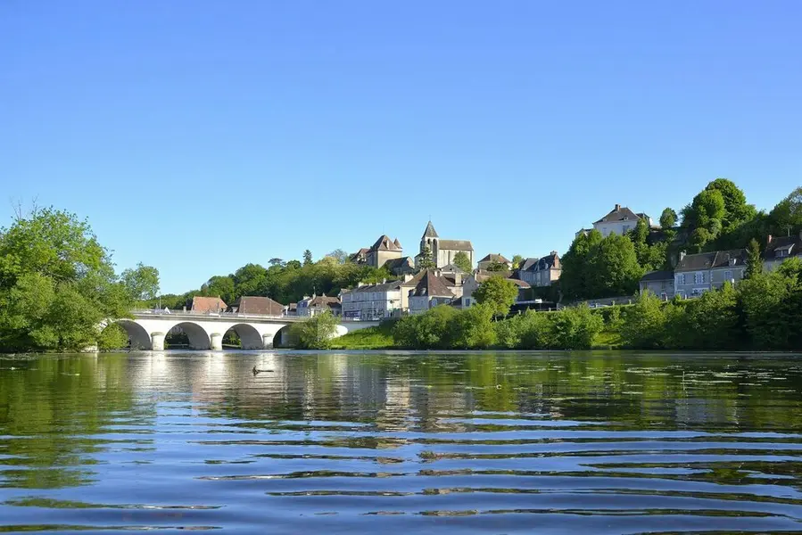 Fonds de commerce à vendre - Grande surface - Le Blanc (36300) - 220 000 €