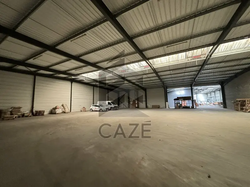 Entrepôt / Activité à louer - Mérignac (33700) - 2172 m² - 17 666 €/mois