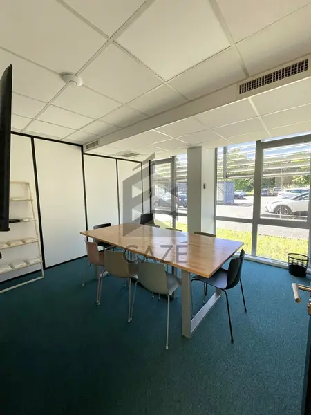 Bureau à louer - Mérignac (33700) - 140 m² - 1 516 €/mois