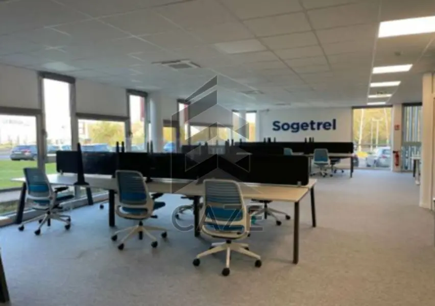 Bureau à louer - Canéjan (33610) - 940 m² - 9 791 €/mois