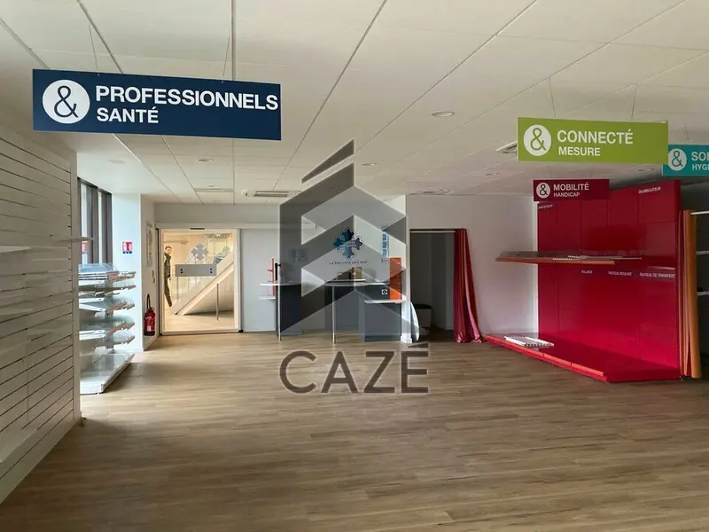 Local Commercial à louer - Angoumé (40990) - 137 m² - 2 055 €/mois