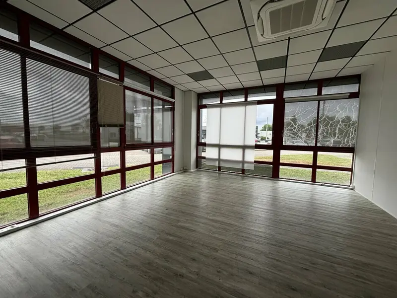 BUREAUX A LOUER MERIGNAC