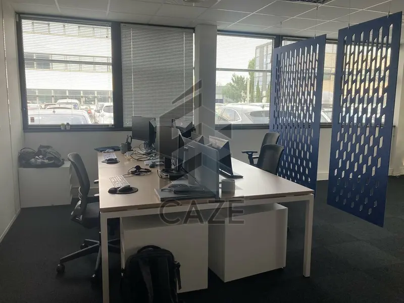 Bureau à louer - Pessac (33600) - 205 m² - 2 391 €/mois