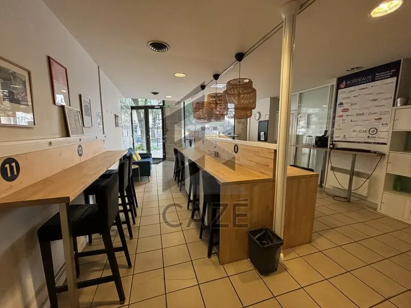 Bureau à louer - Bordeaux (33000) - 300 m² - 5 200 €/mois