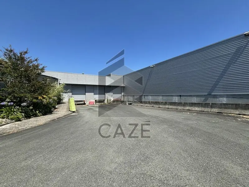 Entrepôt / Activité à louer - Le Haillan (33185) - 1465 m² - 11 597 €/mois