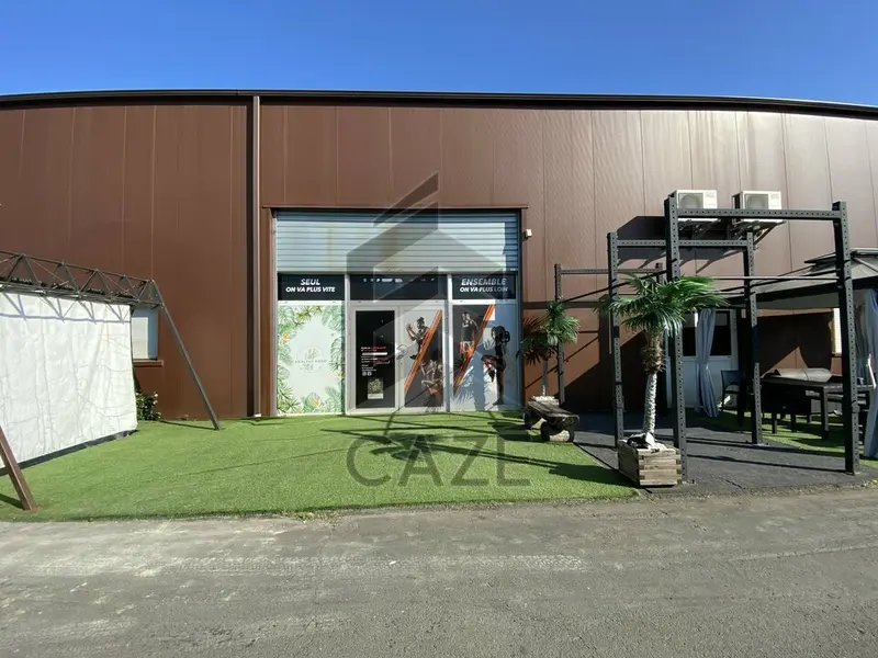Entrepôt / Activité à louer - Latresne (33360) - 160 m² - 1 280 €/mois