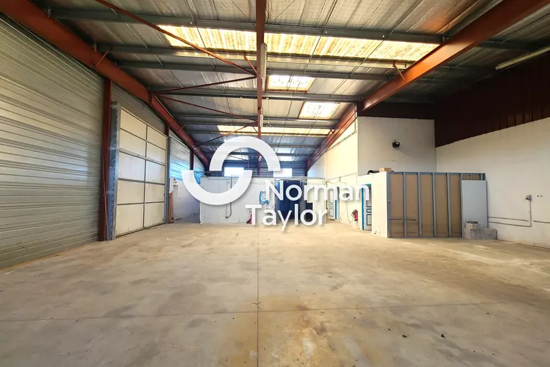 Entrepôt / Activité à louer - Portiragnes (34420) - 350 m² - 2 800 €/mois
