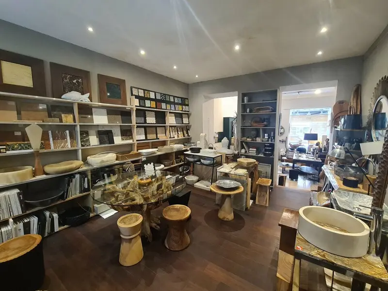 EMPLACEMENT CENTRAL QUARTIER WILSON  85 M² FAIBLE LOYER