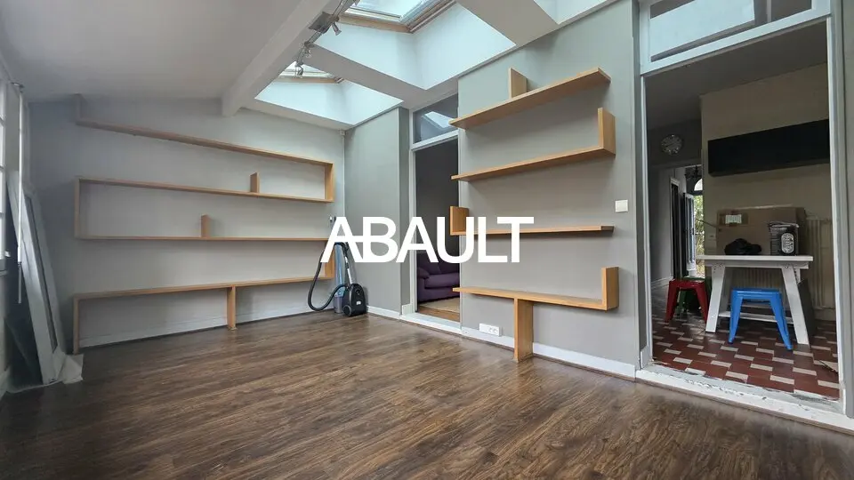 Bureau à louer - Bordeaux (33200) - 90 m² - 1 666 €/mois