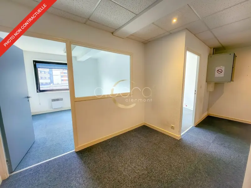 Bureau à louer - Clermont-Ferrand (63000) - 102 m² - 1 100 €/mois