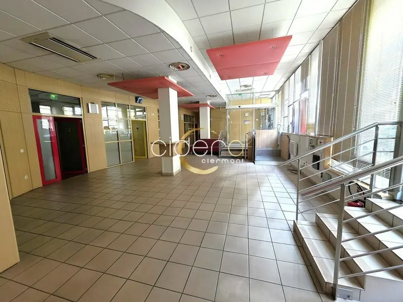 Bureau à vendre - Clermont-Ferrand (63000) - 316 m²