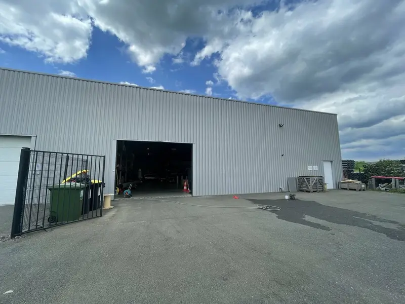 Entrepôt / Activité à louer - Asques (33240) - 500 m² - 4 333 €/mois