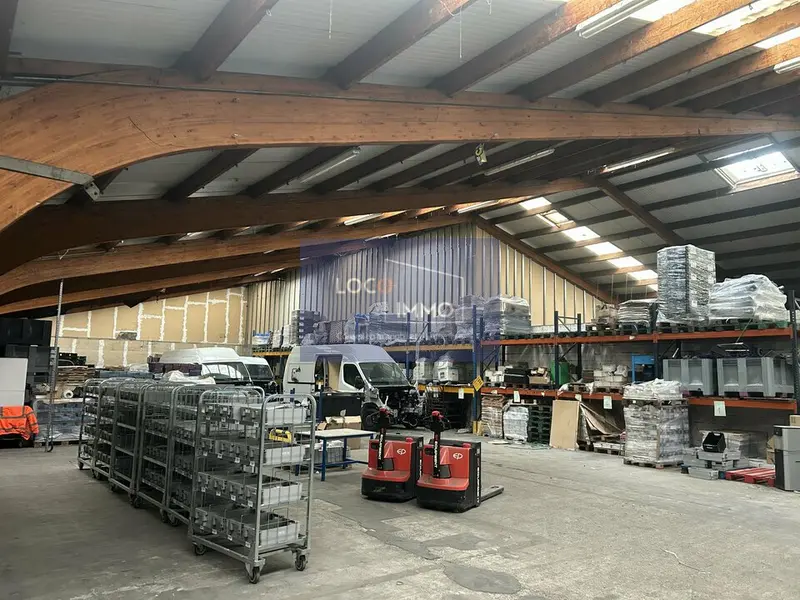 Entrepôt / Activité à louer - Gradignan (33170) - 1050 m² - 6 000 €/mois