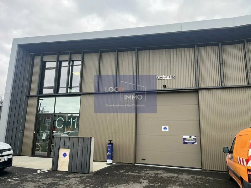 Entrepôt / Activité à louer - Mérignac (33700) - 352 m² - 3 333 €/mois