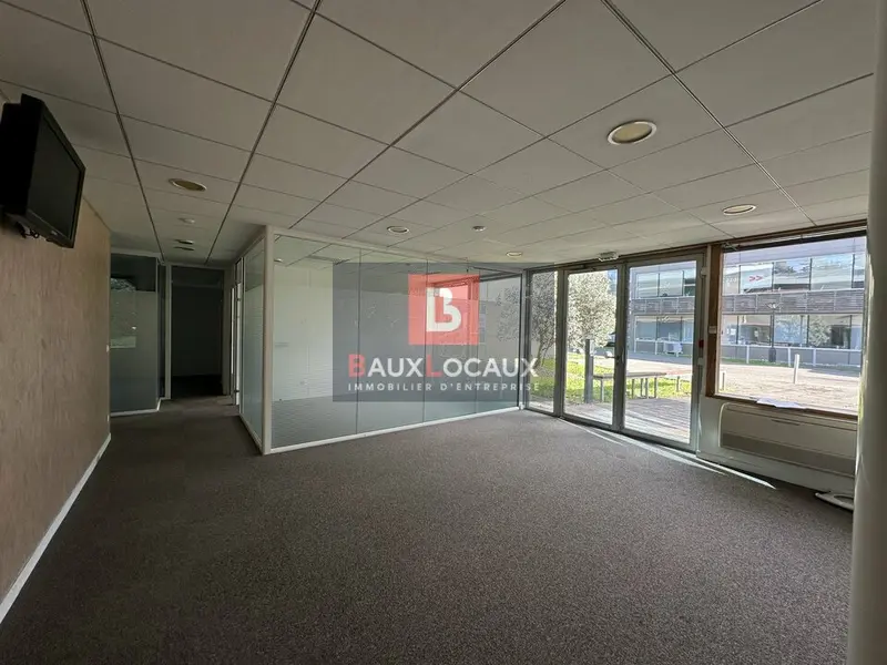 Bureau à louer - Avignon (84000) - 360 m² - 3 901 €/mois