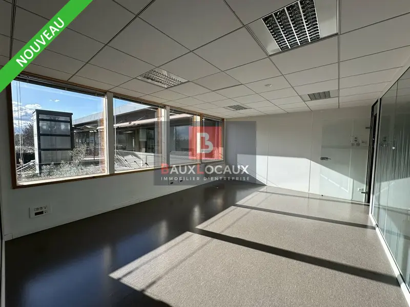 Bureau à louer - Avignon (84000) - 355 m² - 3 845 €/mois