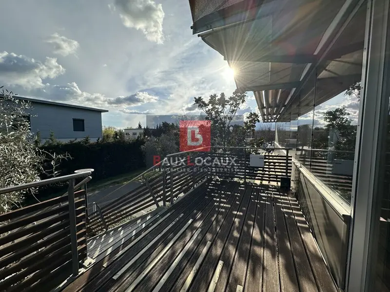 Bureau à louer - Avignon (84000) - 554 m² - 6 001 €/mois