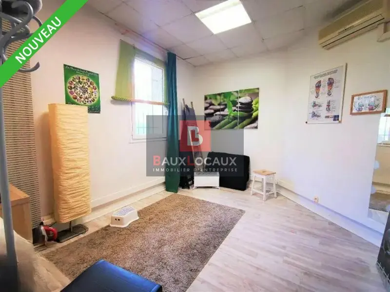 Bureau à louer - Le Pontet (84130) - 13 m² - 267 €/mois