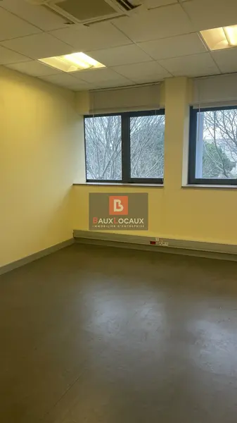 Bureau à louer - Avignon (84000) - 30 m² - 604 €/mois