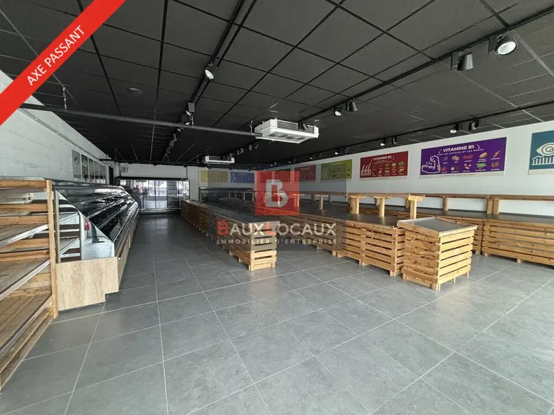 Local Commercial à louer - Châteaurenard (13160) - 180 m² - 3 060 €/mois