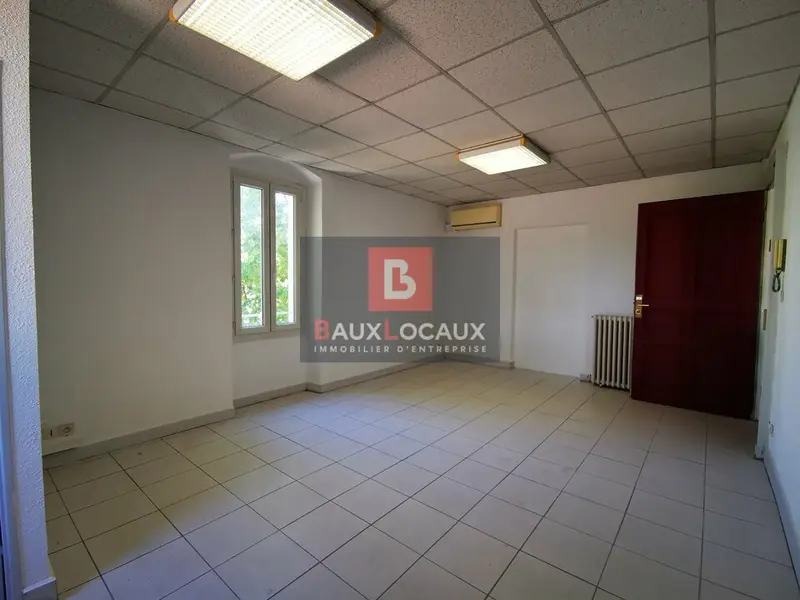 Bureau à louer - Le Pontet (84130) - 23 m² - 320 €/mois