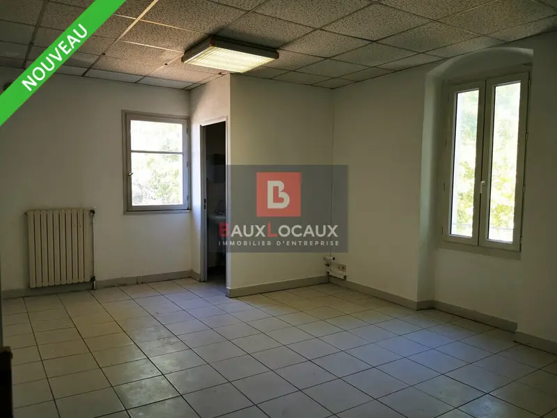 Bureau à louer - Le Pontet (84130) - 24 m² - 336 €/mois