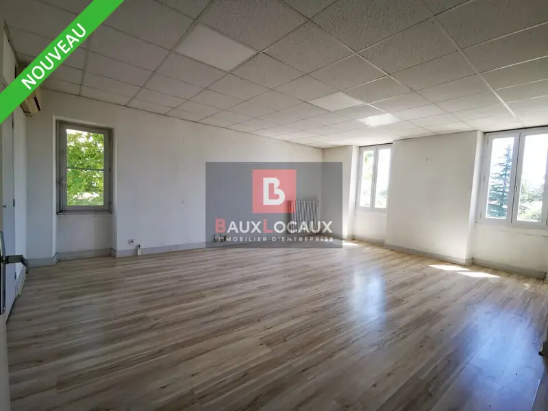 Bureau à louer - Le Pontet (84130) - 70 m² - 783 €/mois