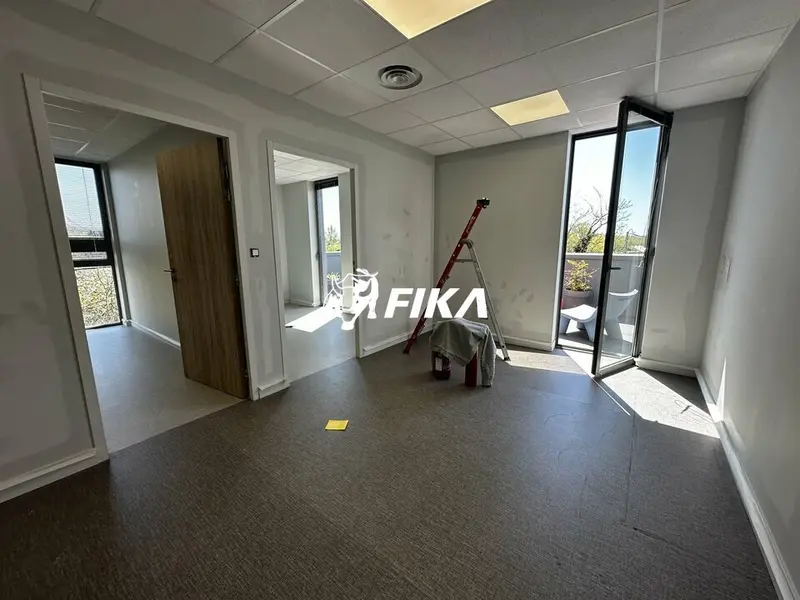 Bureau à louer - Toulouse (31400) - 92 m² - 1 357 €/mois