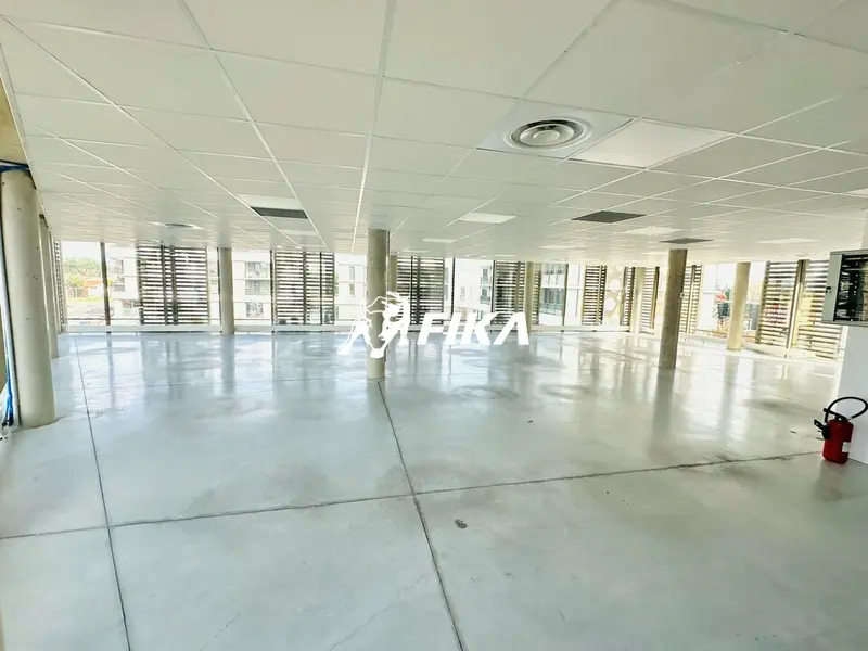 Bureau à louer - Mérignac (33700) - 1288 m² - 14 490 €/mois