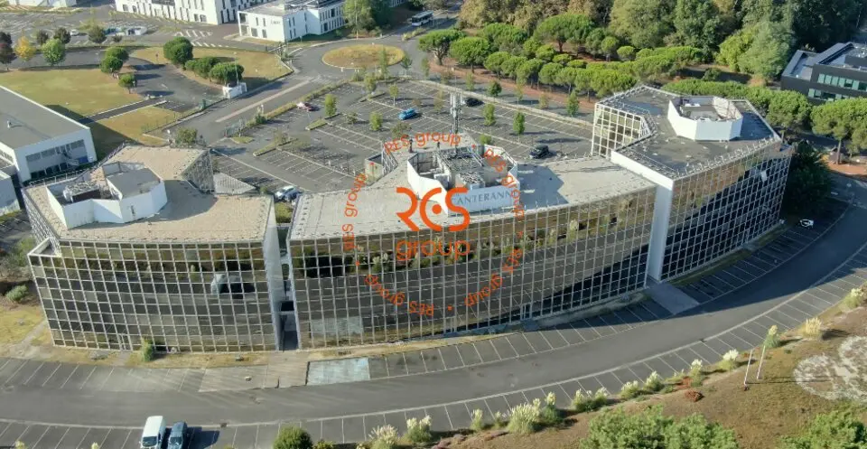 Bureau à louer - Pessac (33600) - 2054 m² - 22 130 €/mois