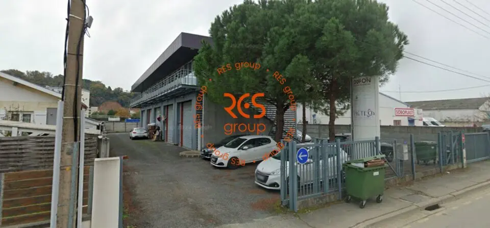 Entrepôt / Activité à louer - Floirac (33270) - 167 m² - 1 600 €/mois