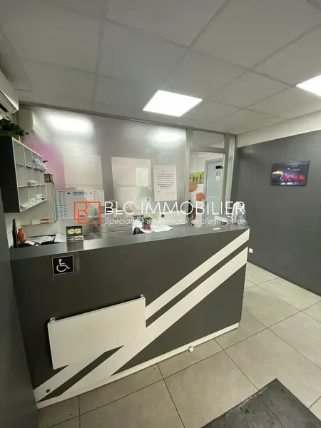 Entrepôt / Activité à vendre - Marseille 16 (13016) - 153 m²
