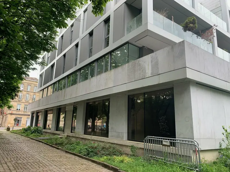 Bureau à louer - Bordeaux (33000) - 130 m² - 2 333 €/mois