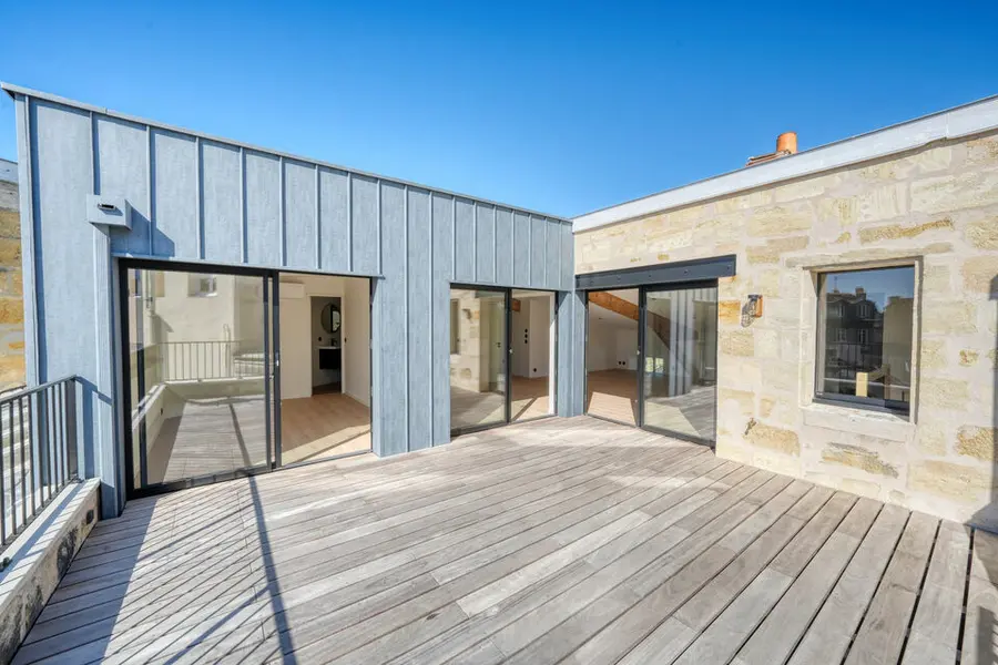Bureau à louer - Bordeaux (33000) - 111 m² - 2 250 €/mois