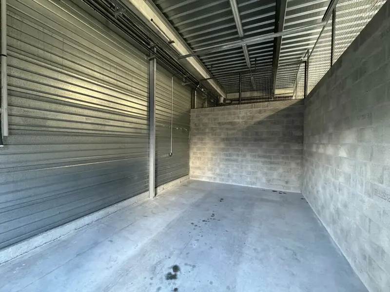 Entrepôt / Activité à louer - Bailly-Romainvilliers (77700) - 27 m² - 420 €/mois
