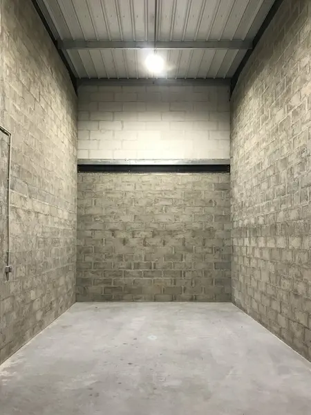 Entrepôt / Activité à louer - Bailly-Romainvilliers (77700) - 34 m² - 600 €/mois