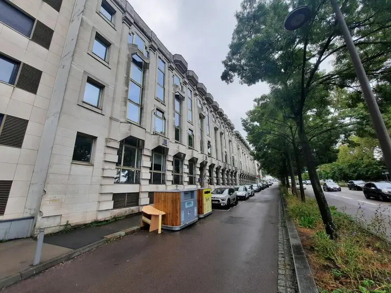 Bureau à louer - Rouen (76000) - 1241 m² - 17 580 €/mois