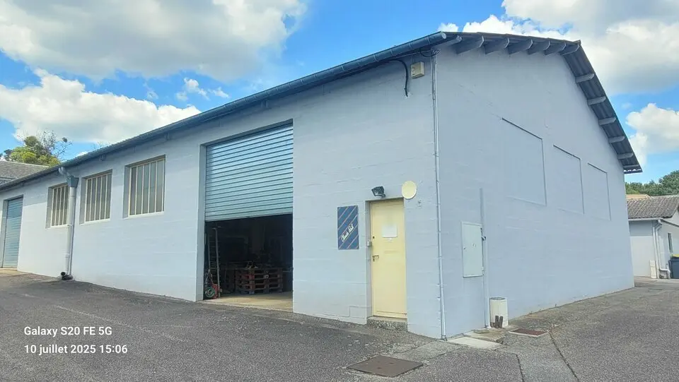 Entrepôt / Activité à louer - Oissel (76350) - 295 m² - 1 666 €/mois