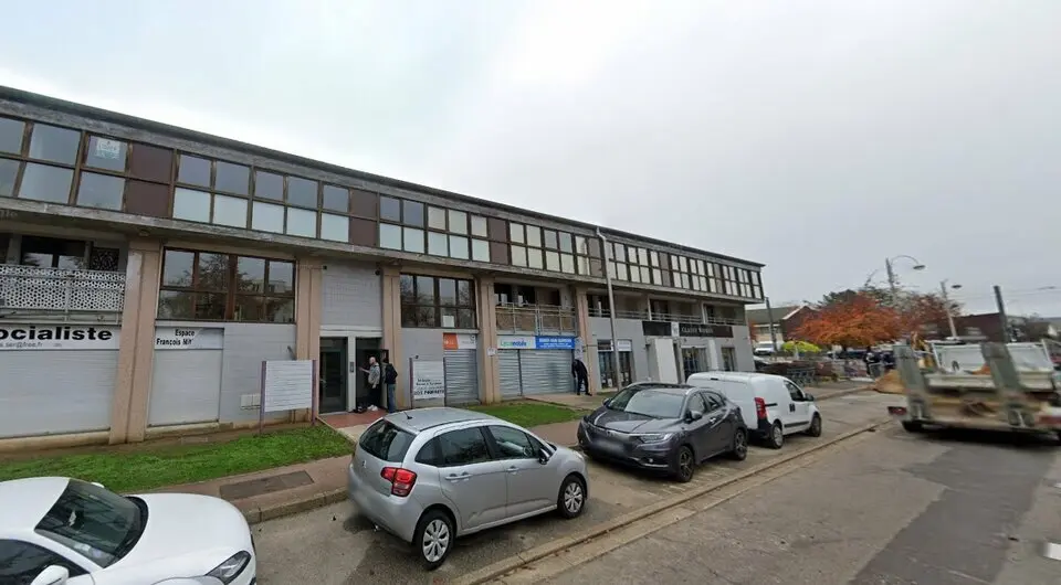 Bureau à vendre - Saint-Étienne-Du-Rouvray (76800) - 80 m²