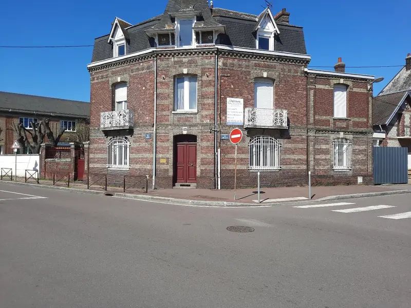 Bureau à louer - Rouen (76100) - 85 m² - 916 €/mois