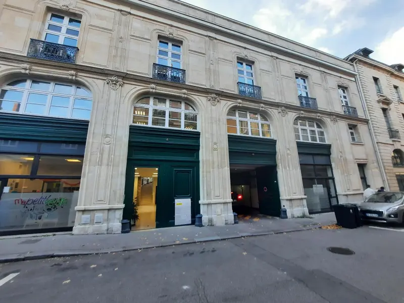 Bureau à louer - Rouen (76000) - 1441 m² - 15 610 €/mois