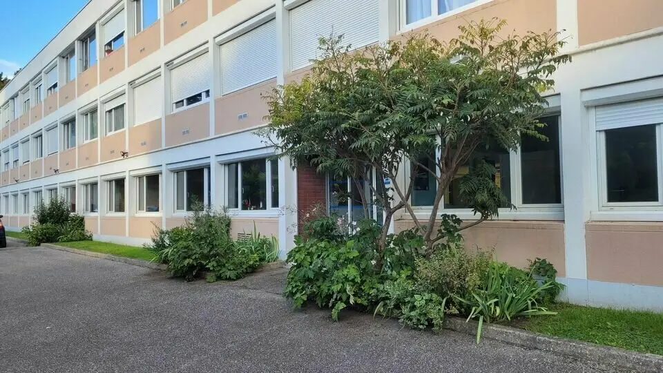 Bureau à louer - Rouen (76000) - 85 m² - 1 000 €/mois