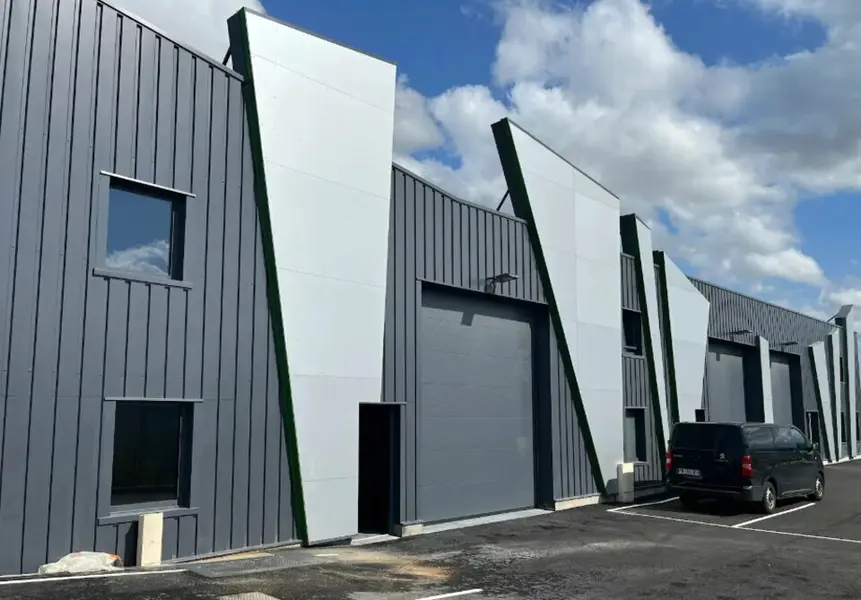Entrepôt / Activité à louer - Sarcey (69490) - 182 m² - 1 365 €/mois