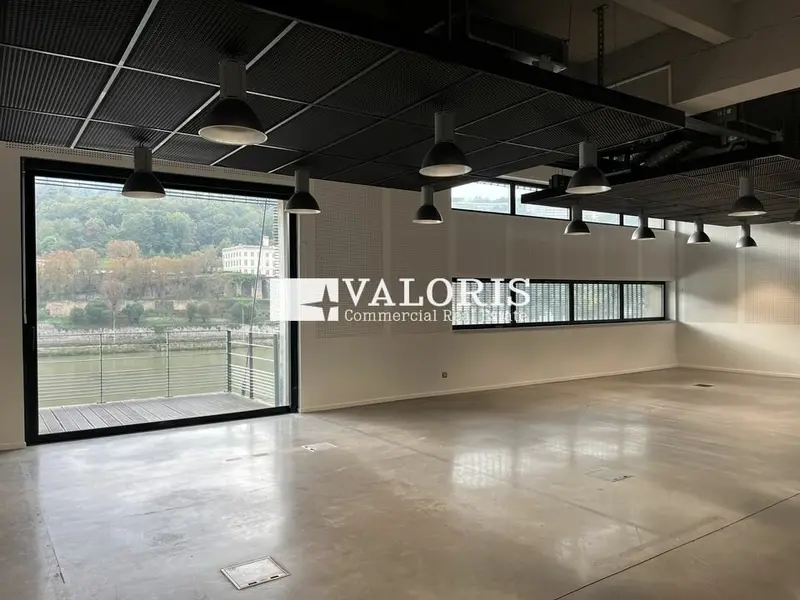 Bureau à louer - Lyon 02 (69002) - 1311 m² - 25 142 €/mois